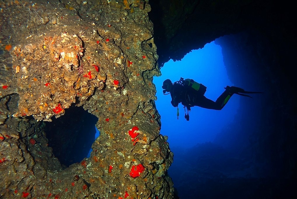 Scuba Diving in Menorca for Certified Divers