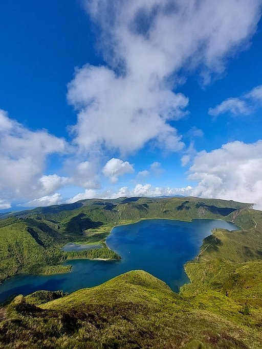 Half-Day Jeep Tour Across Lagoa do Fogo