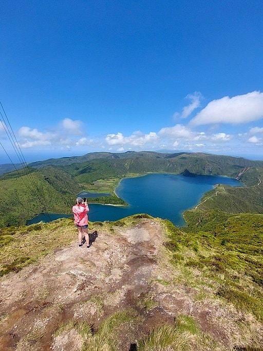 Half-Day Jeep Tour Across Lagoa do Fogo