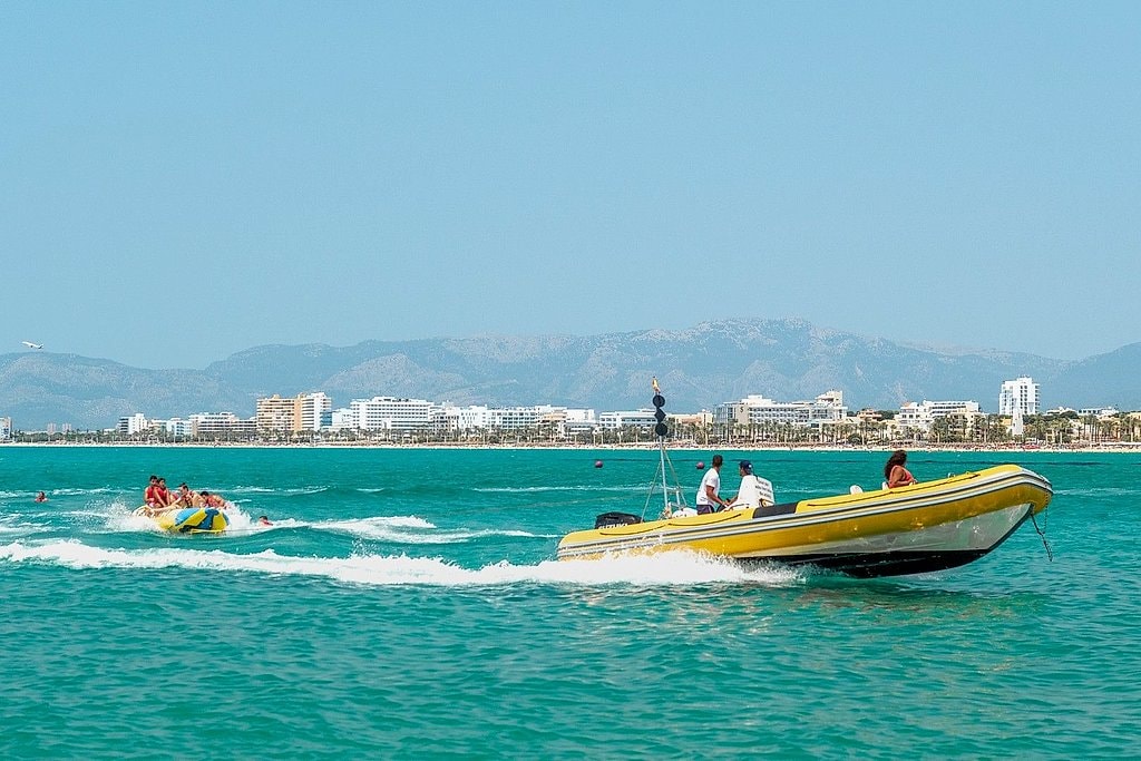 Banana Water Sport in Arenal, Mallorca