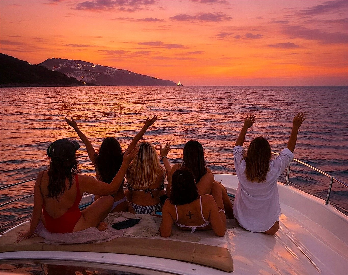 Private Boat Trip in Madeira with Skipper (Sunset Cruise Option)