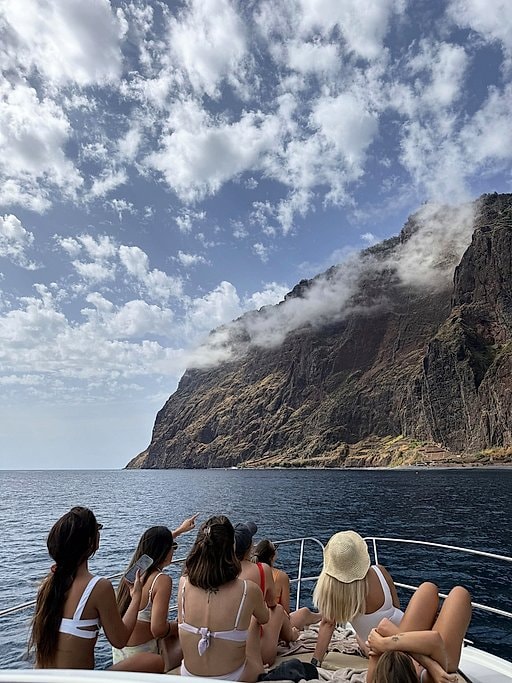 Private Jeanneau Leader 9 Yacht Experience in Madeira