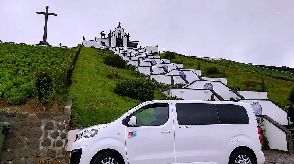 Furnas Valley Guided Van Tour
