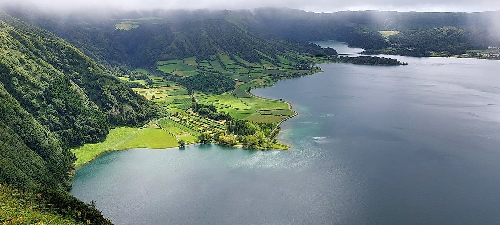Sete Cidades 4x4 Jeep Tour from Ponta Delgada