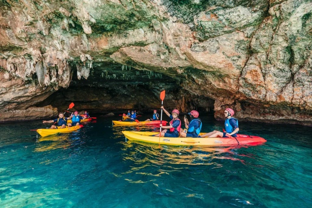 Mallorca Kayak Tours: Caves, Cliffs and Coastlines