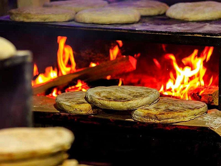 Madeira Night Experience with Dinner & Folklore Show
