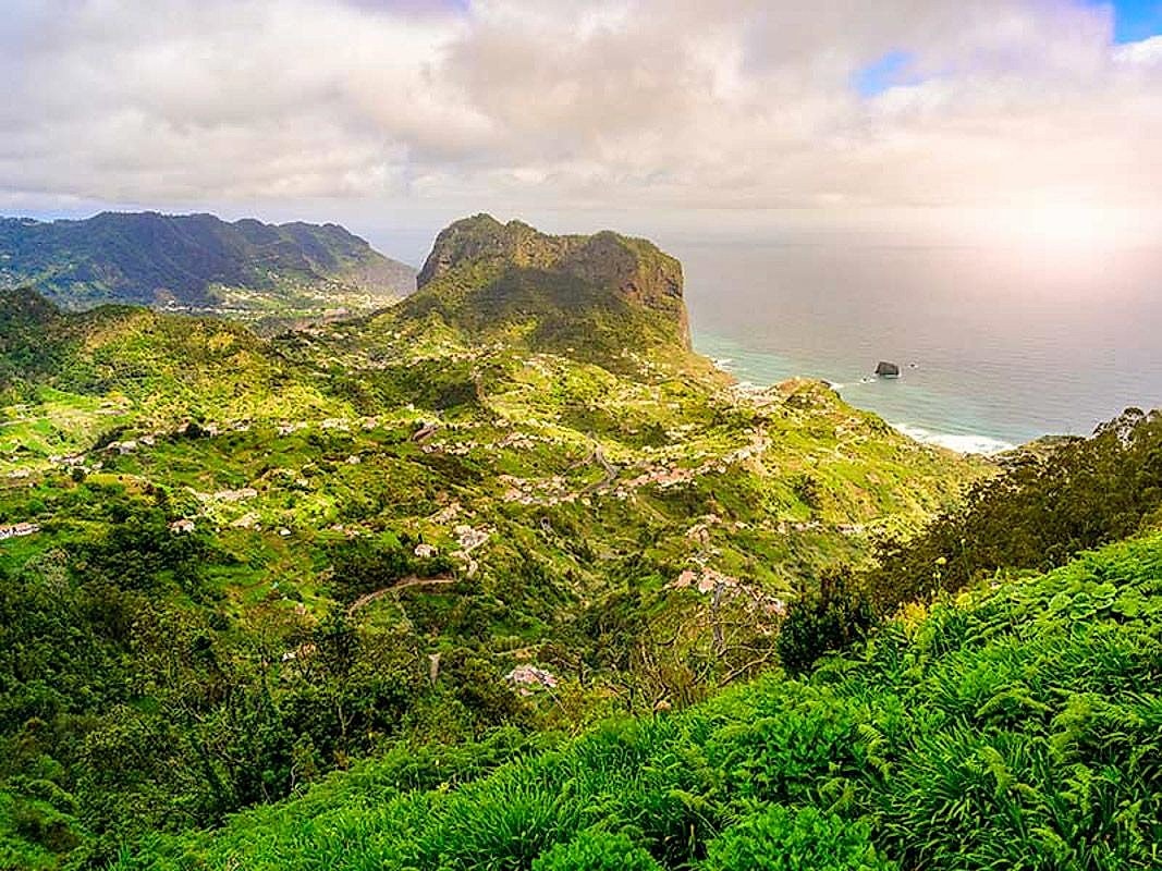 Ribeiro Frio to Portela Full Day Hike