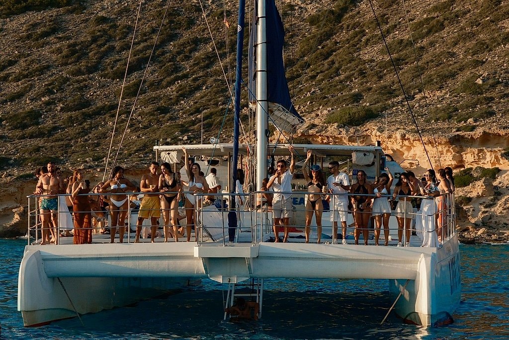 Catamaran Sunset Tour with BBQ in S'Arenal