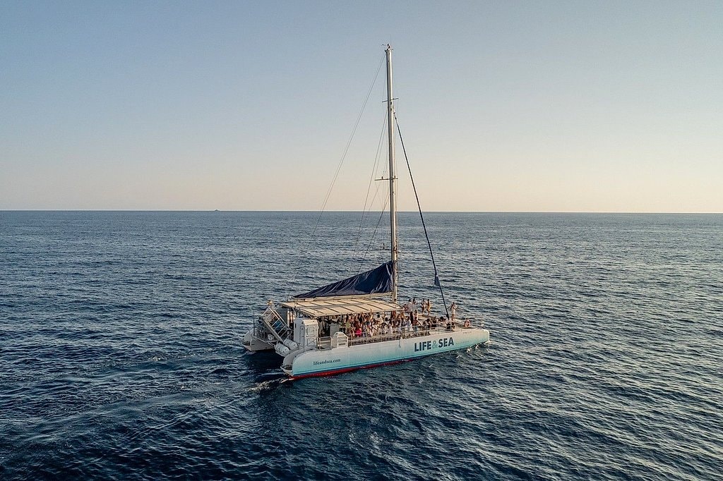 Catamaran Sunset Tour with BBQ in S'Arenal